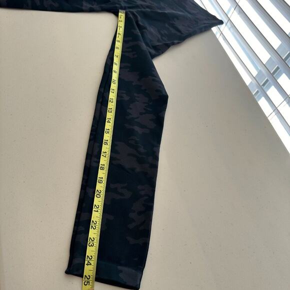 Spanx Camo Look At Me Now Seamless Leggings XL - Picture 4 of 5